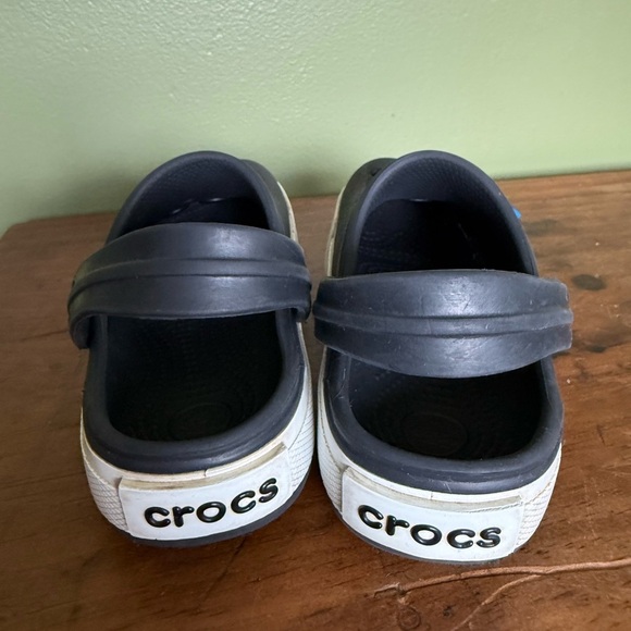 Crocs Classic Slide On Clogs Childs Sz 8 C 9 Unisex Navy With Jibbitz Attached - Picture 5 of 7
